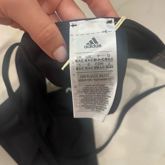 Adidas Women's Light Support Training Bra size M black color - Picture 4 of 4